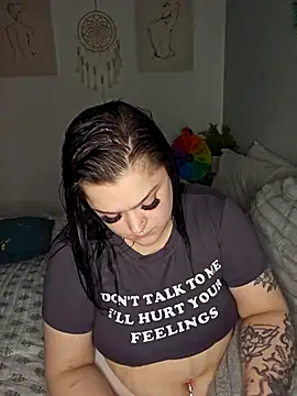 Saucy-Serenity online show from April 2026 09:37:02 PM