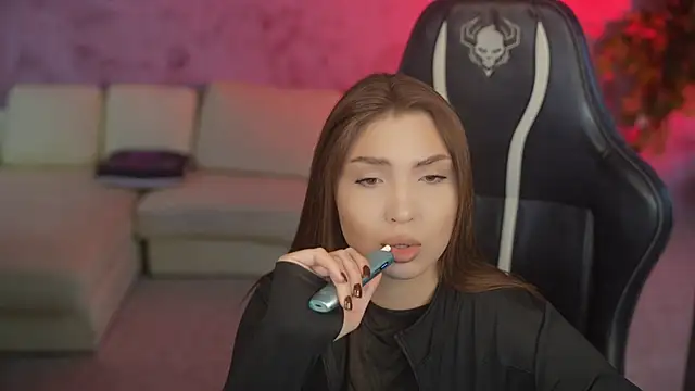 Snapshot of Billie054 chatting on November 2025 06:55:01 AM Billie054 online show from November 2025 06:55:01 AM