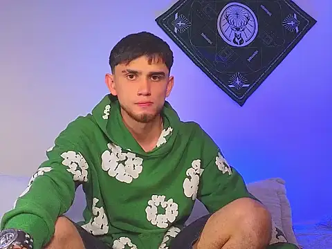 samevansx  online show from November 2025 06:18:01 PM