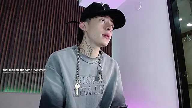 troy rouge online show from October 2025 07:01:02 PM