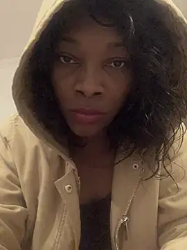 Nahomy gree online show from March 2025 12:01:02 AM