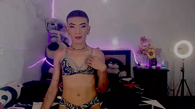 Snapshot of KimberlyXtreme chatting on September 2025 11:38:01 PM KimberlyXtreme online show from September 2025 11:38:01 PM