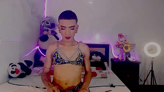 Snapshot of KimberlyXtreme chatting on September 2025 02:11:01 AM KimberlyXtreme online show from September 2025 02:11:01 AM