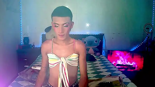 Snapshot of KimberlyXtreme chatting on December 2025 01:15:01 PM KimberlyXtreme online show from December 2025 01:15:01 PM