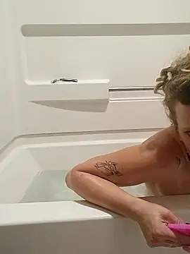 KITTYBOOBOOFUXX online show from October 2025 10:12:01 PM