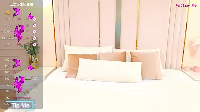 AmeliRoyse online show from October 2025 05:22:02 PM