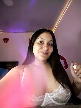 esmeralda jadees online show from March 2026 08:12:01 PM