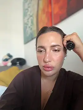 Snapshot of AleksandraRich chatting on January 2026 03:11:02 AM AleksandraRich online show from January 2026 03:11:02 AM