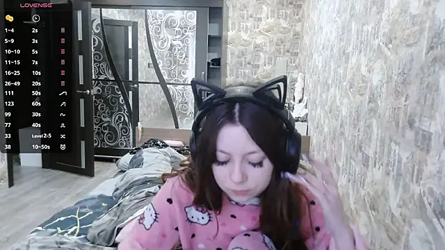 Snapshot of RendyDow chatting on November 2025 07:18:01 AM RendyDow online show from November 2025 07:18:01 AM