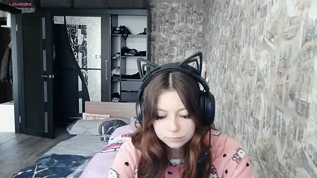 Snapshot of RendyDow chatting on November 2025 07:52:02 AM RendyDow online show from November 2025 07:52:02 AM