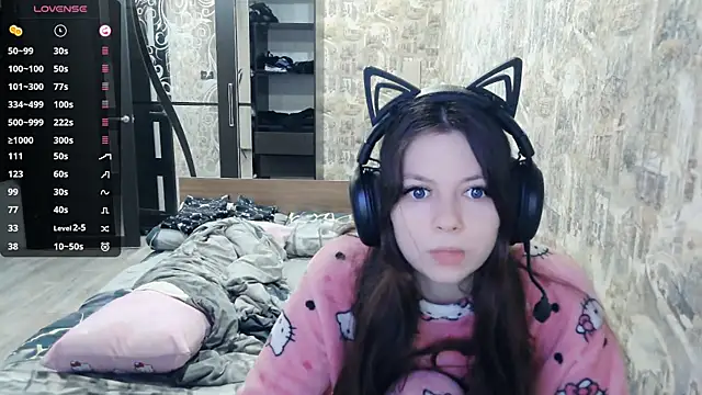 Snapshot of RendyDow chatting on November 2025 08:24:01 AM RendyDow online show from November 2025 08:24:01 AM