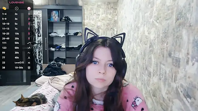 Snapshot of RendyDow chatting on December 2025 09:03:01 AM RendyDow online show from December 2025 09:03:01 AM