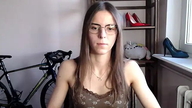 Snapshot of love_megi chatting on December 2025 02:32:02 PM love megi online show from December 2025 02:32:02 PM