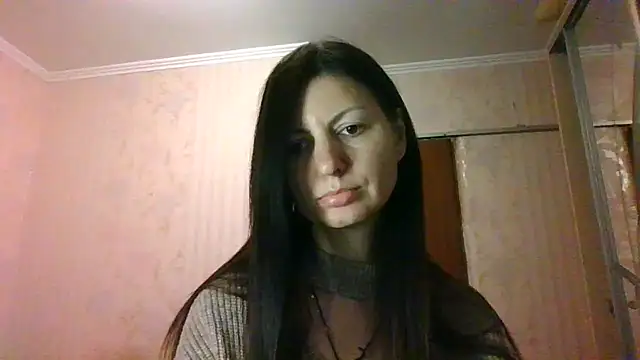 AliseWats online show from March 2025 06:33:01 PM