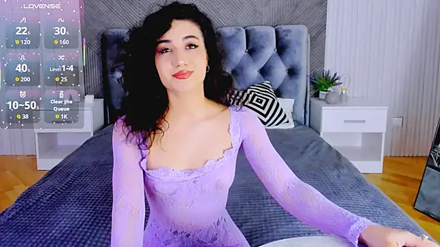 Maya Rogerss online show from November 2025 02:42:02 PM