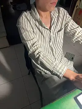 chipboo online show from March 2025 06:08:02 PM