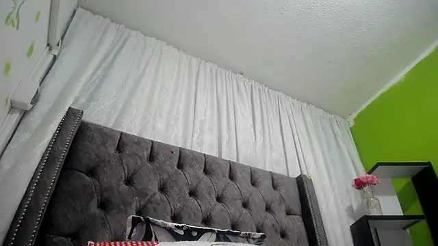 ANA-BULLOCK- online show from September 2025 12:16:01 PM