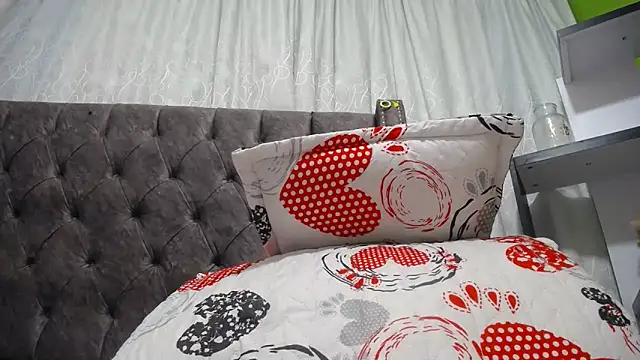 ANA-BULLOCK- online show from December 2025 12:10:01 PM