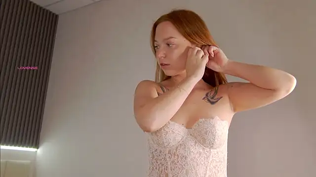 NikaDines online show from September 2025 01:29:01 AM