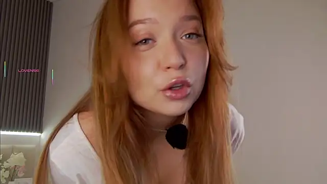 NikaDines online show from November 2025 04:03:02 AM