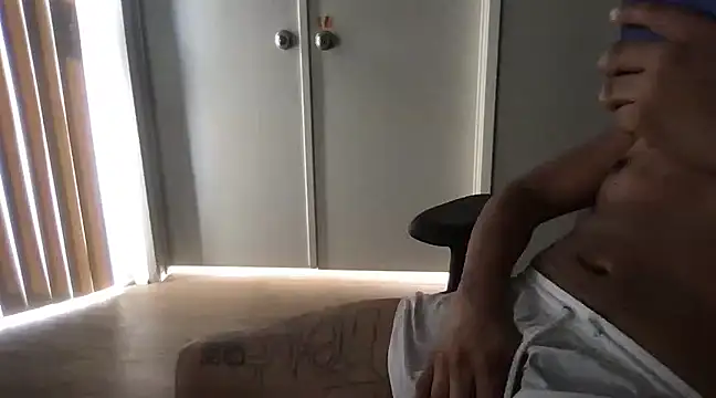 Snapshot of flores6cachondo9 chatting on March 2025 12:06:02 AM flores6cachondo9 online show from March 2025 12:06:02 AM