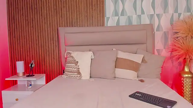 Snapshot of FatimaEvans chatting on October 2025 05:03:01 PM FatimaEvans online show from October 2025 05:03:01 PM