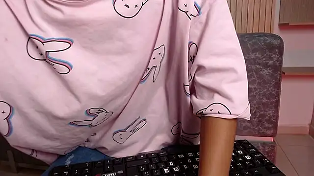 willow smitt online show from March 2026 12:56:02 PM