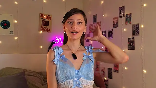 Snapshot of EditaBails chatting on September 2025 07:47:01 PM EditaBails online show from September 2025 07:47:01 PM