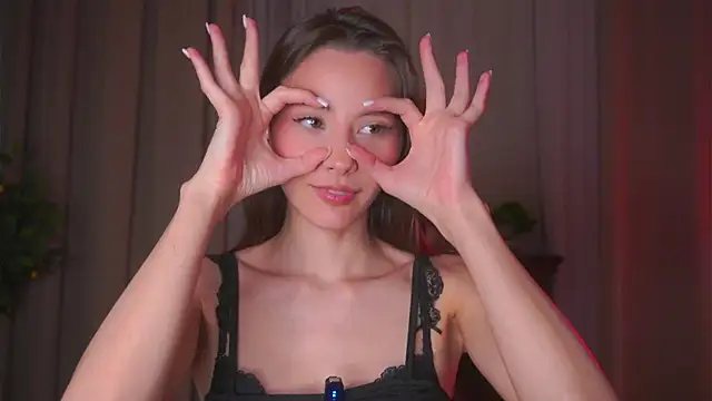 EditaBails online show from April 2026 07:18:02 PM