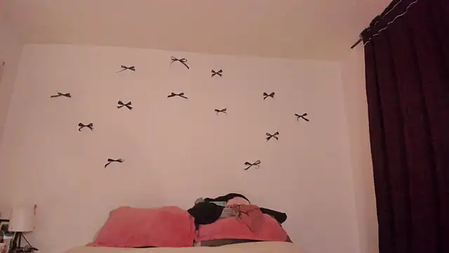 Alessamoth online show from June 2026 09:35:02 PM