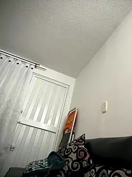 Snapshot of VictoriaGerard_Pink chatting on October 2025 12:15:02 AM VictoriaGerard Pink online show from October 2025 12:15:02 AM