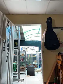 Snapshot of val_zx chatting on September 2025 04:18:01 PM val zx online show from September 2025 04:18:01 PM