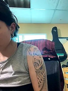 Snapshot of val_zx chatting on September 2025 03:46:02 PM val zx online show from September 2025 03:46:02 PM