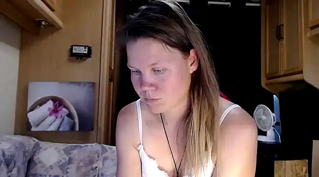 Snapshot of CallMeMaria chatting on December 2024 02:05:02 PM CallMeMaria online show from December 2024 02:05:02 PM