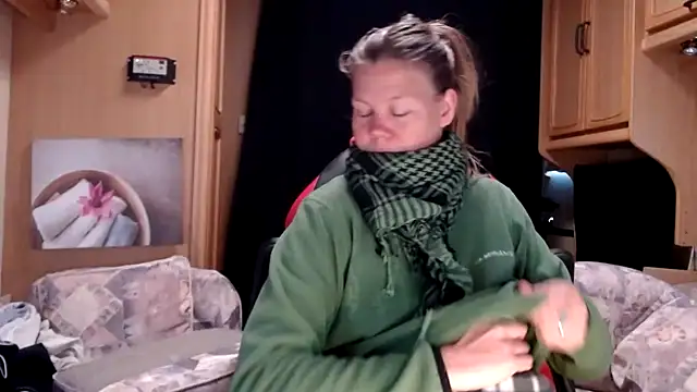 Snapshot of CallMeMaria chatting on January 2025 10:53:02 AM CallMeMaria online show from January 2025 10:53:02 AM