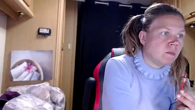 Snapshot of CallMeMaria chatting on January 2025 02:19:01 PM CallMeMaria online show from January 2025 02:19:01 PM