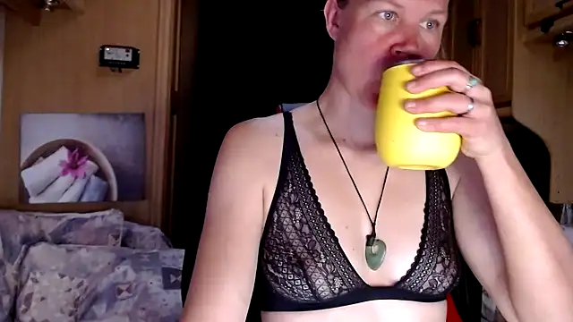 Snapshot of CallMeMaria chatting on January 2025 11:03:01 AM CallMeMaria online show from January 2025 11:03:01 AM