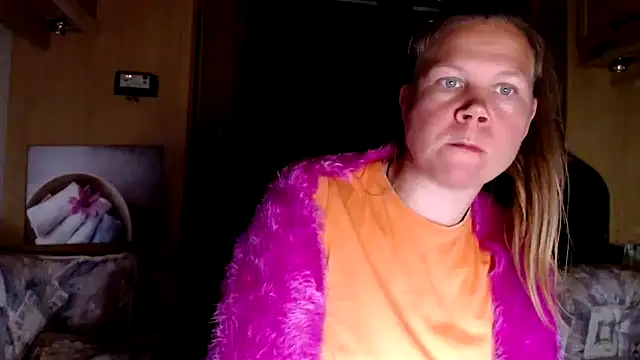 Snapshot of CallMeMaria chatting on January 2025 06:45:01 PM CallMeMaria online show from January 2025 06:45:01 PM