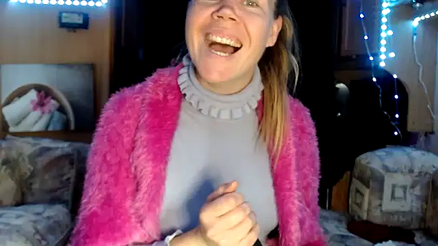 Snapshot of CallMeMaria chatting on January 2025 01:23:02 PM CallMeMaria online show from January 2025 01:23:02 PM