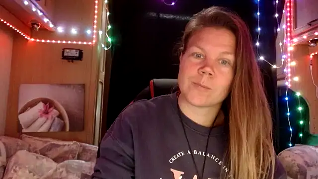 Snapshot of CallMeMaria chatting on February 2025 11:31:01 AM CallMeMaria online show from February 2025 11:31:01 AM