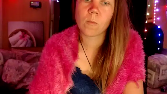 Snapshot of CallMeMaria chatting on February 2025 02:34:02 PM CallMeMaria online show from February 2025 02:34:02 PM