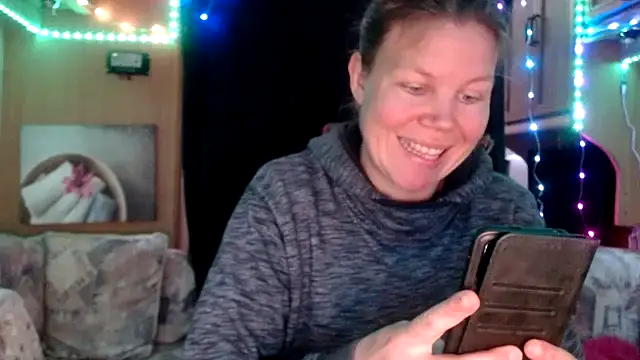 Snapshot of CallMeMaria chatting on February 2025 11:38:02 AM CallMeMaria online show from February 2025 11:38:02 AM