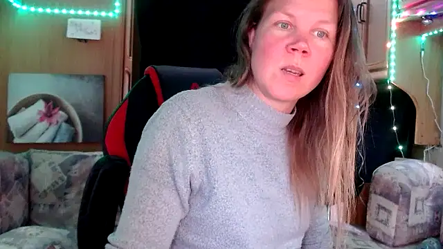 Snapshot of CallMeMaria chatting on February 2025 12:39:01 PM CallMeMaria online show from February 2025 12:39:01 PM