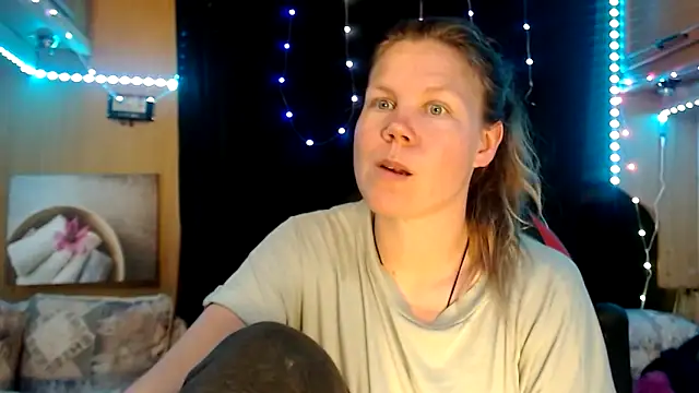 Snapshot of CallMeMaria chatting on February 2025 01:25:02 PM CallMeMaria online show from February 2025 01:25:02 PM