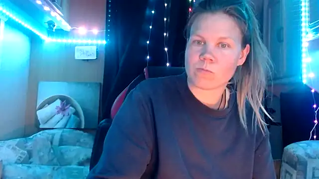 Snapshot of CallMeMaria chatting on March 2025 09:32:02 PM CallMeMaria online show from March 2025 09:32:02 PM