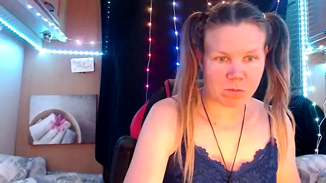 Snapshot of CallMeMaria chatting on March 2025 01:40:01 PM CallMeMaria online show from March 2025 01:40:01 PM