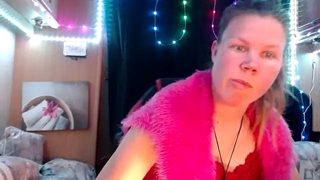 Snapshot of CallMeMaria chatting on March 2025 05:17:02 PM CallMeMaria online show from March 2025 05:17:02 PM