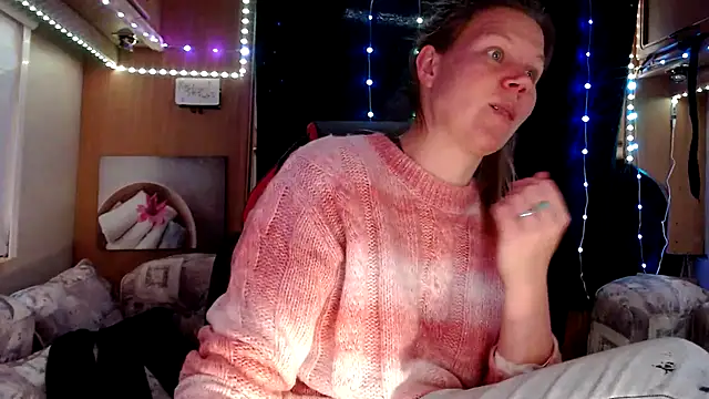 Snapshot of CallMeMaria chatting on March 2025 04:02:02 PM CallMeMaria online show from March 2025 04:02:02 PM