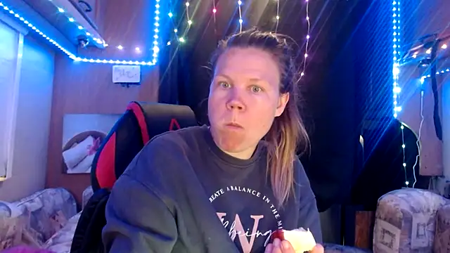 Snapshot of CallMeMaria chatting on March 2025 03:31:01 PM CallMeMaria online show from March 2025 03:31:01 PM