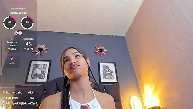 Snapshot of Lissandra_18 chatting on March 2025 01:30:02 PM Lissandra 18 online show from March 2025 01:30:02 PM